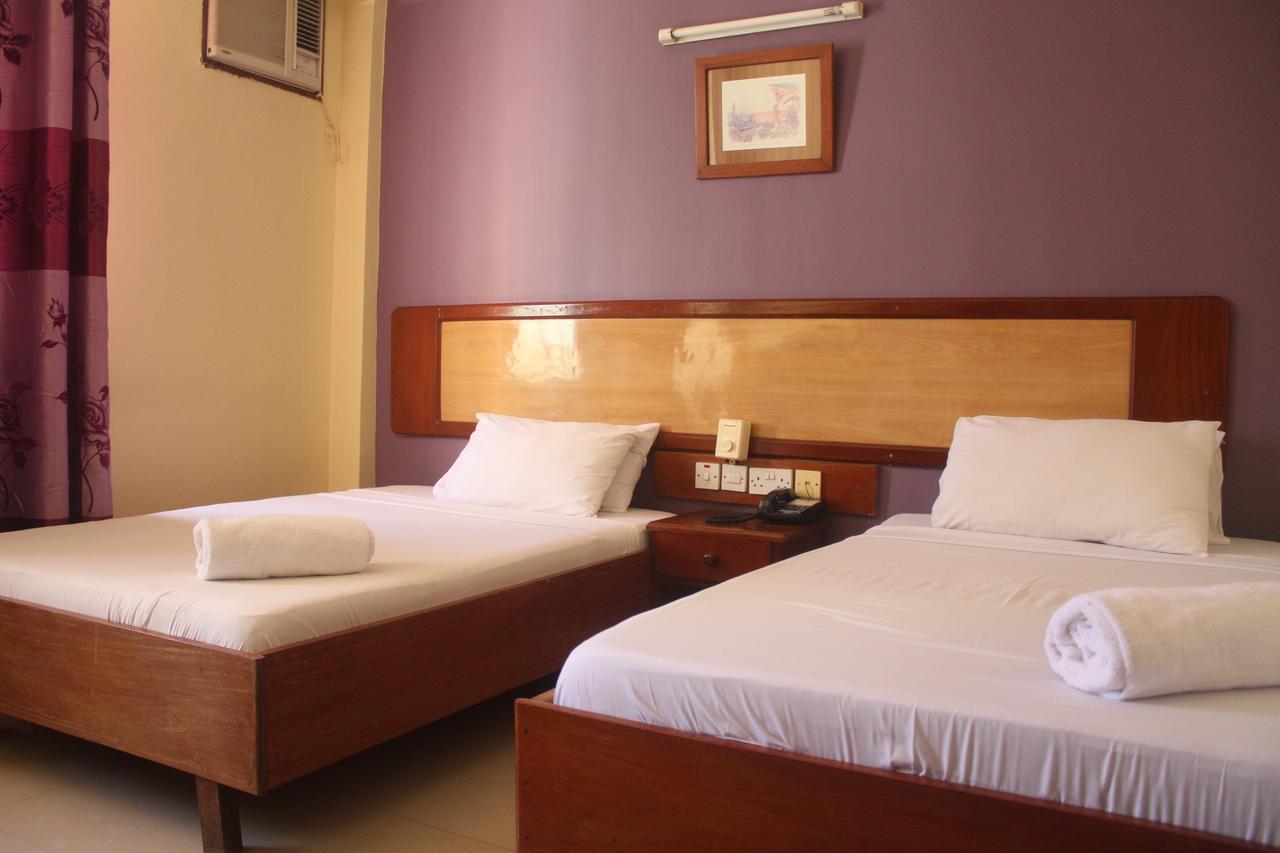 Iris Hotel Dar-es-Salaam Eksteriør bilde